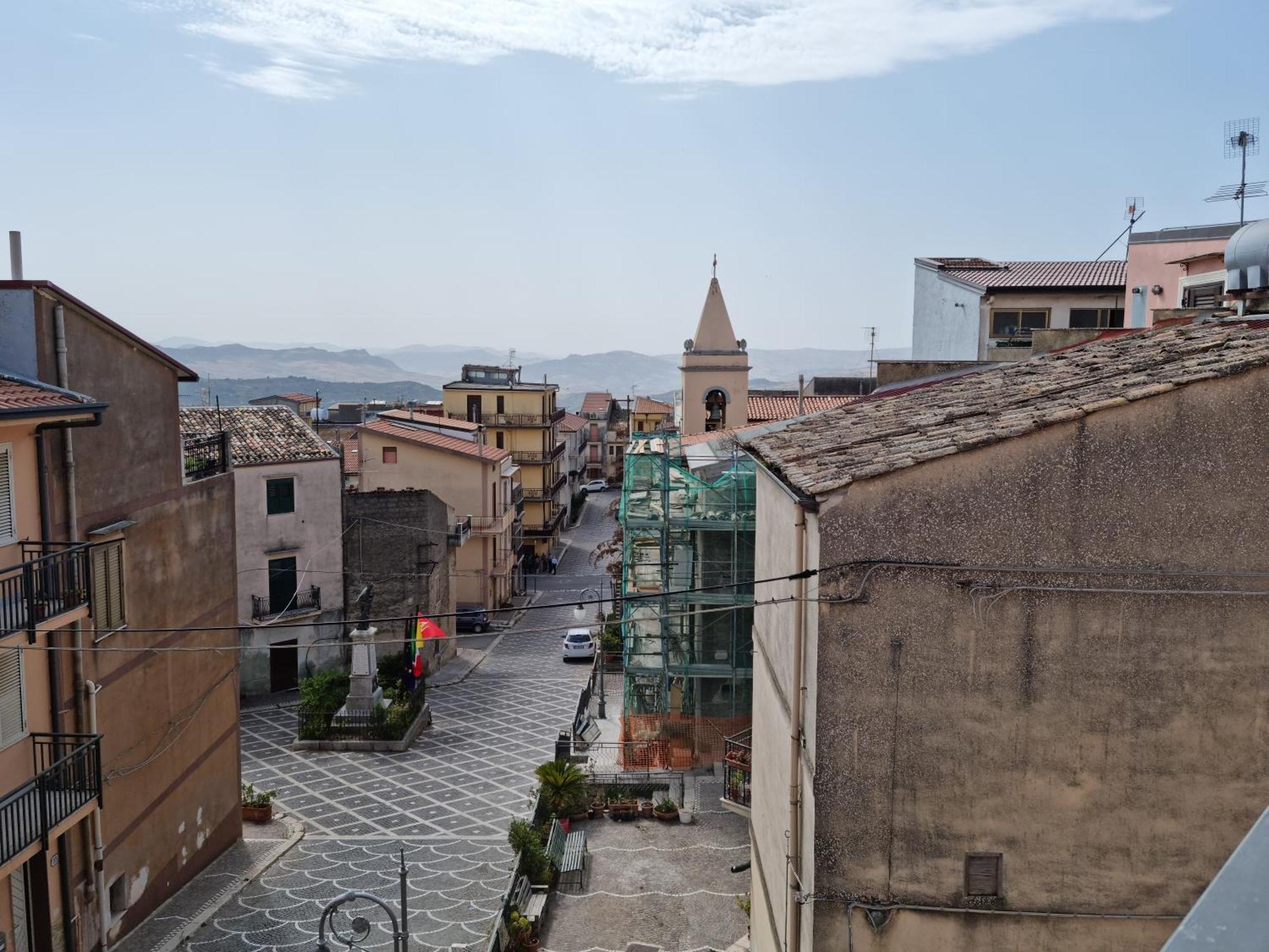 Appartamento Casa di Mamma Godrano Esterno foto