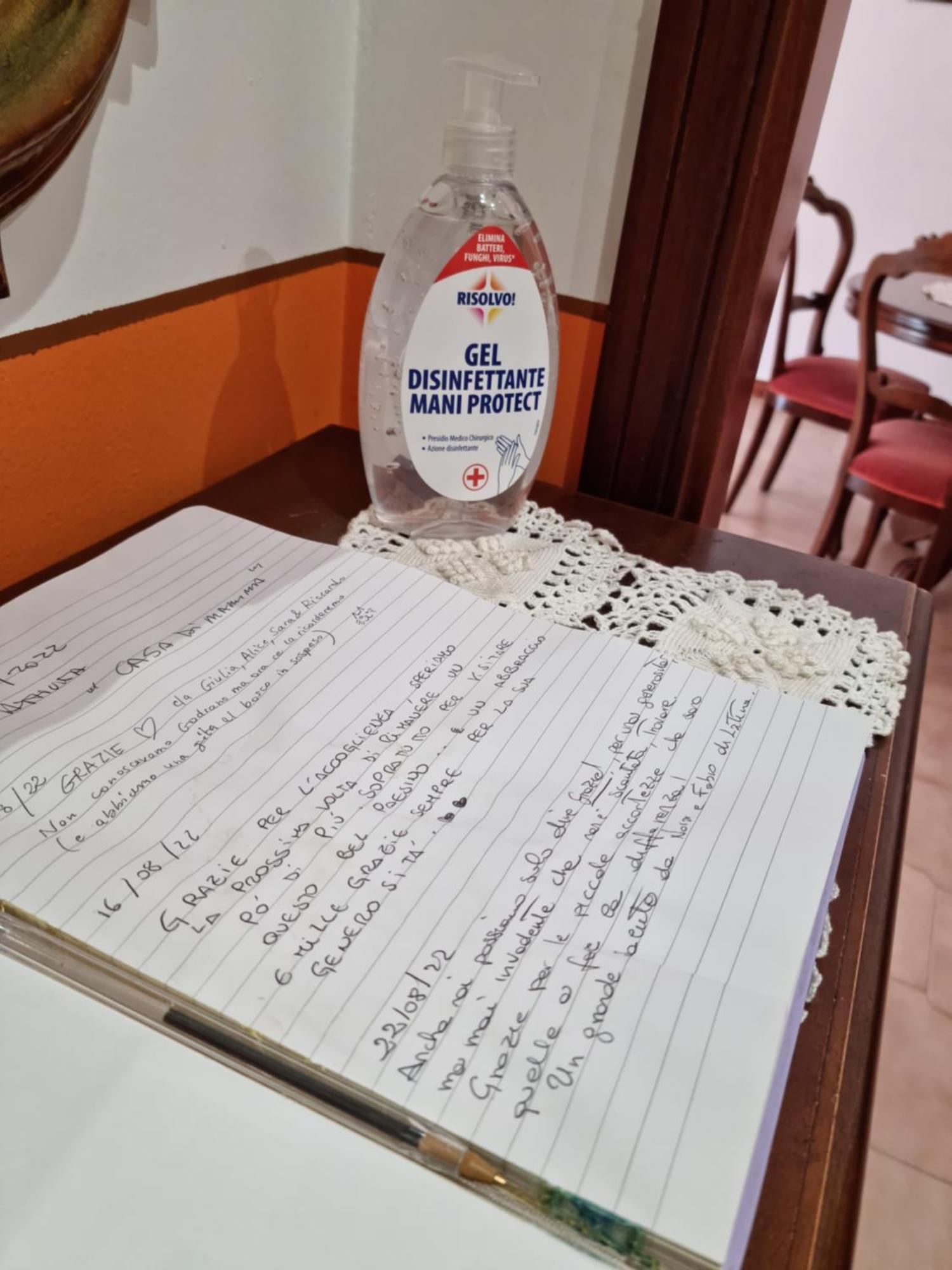 Appartamento Casa di Mamma Godrano Esterno foto